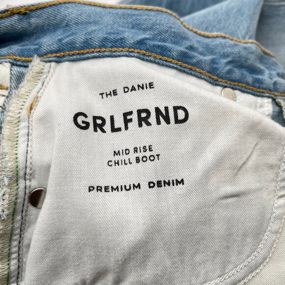 GRLFRND | NWT Danie Mid Rise Boot Jeans in York Blvd Medium Blue Wash 24 - Picture 12 of 14